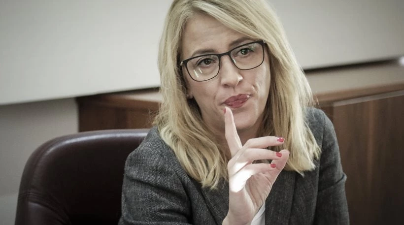 Στην Αττική ξανά η Δούρου- Κλείδωσαν οι υποψήφιοι του ΣΥΡΙΖΑ για επτά περιφέρειες